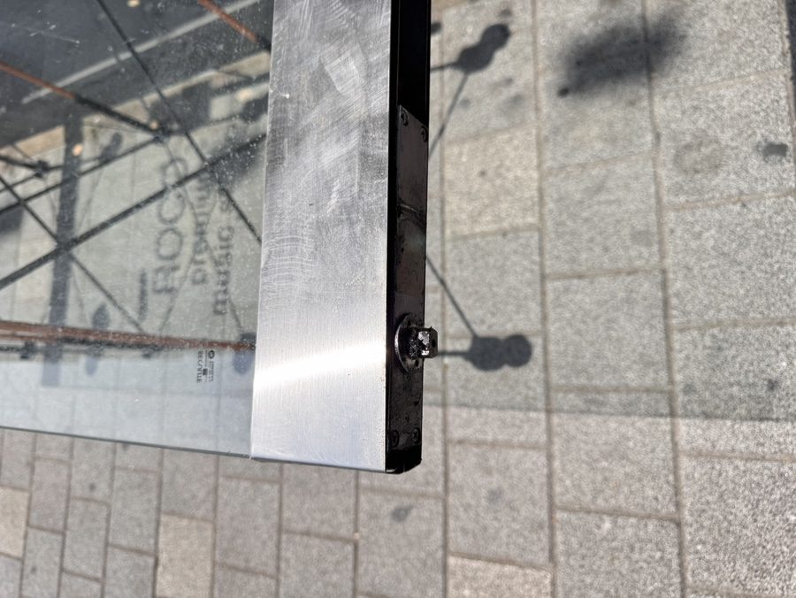 강화도어 힌지 교체 현장 사진